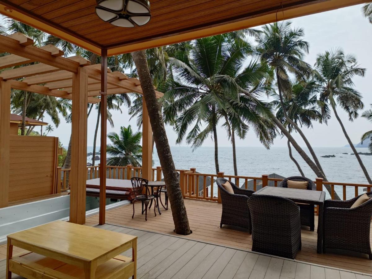 Cola Goa Beach Resort Exterior photo